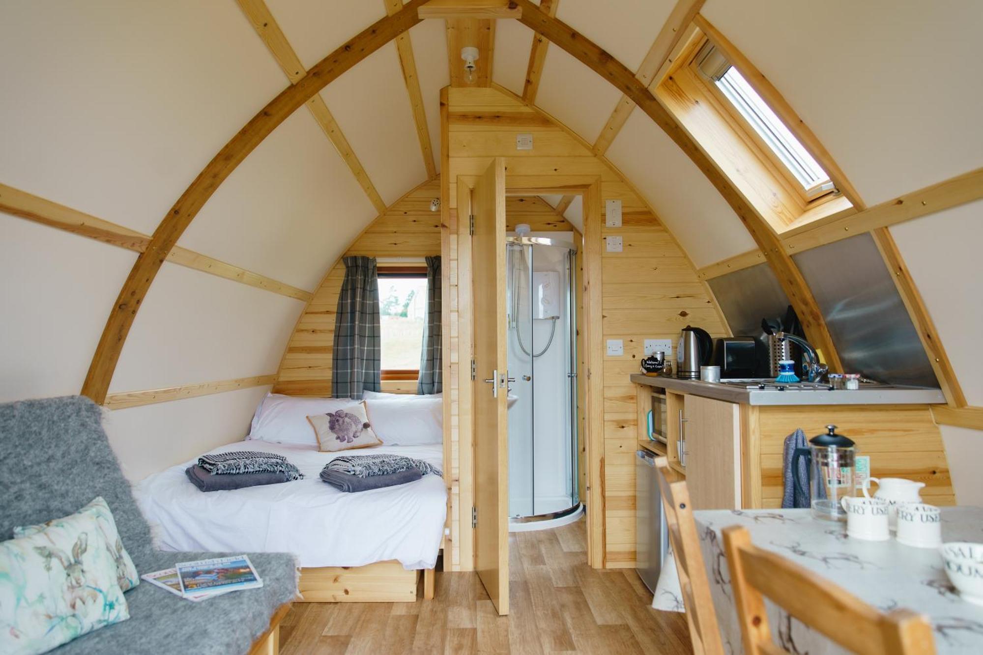 Standard Cabin with Hot Tub